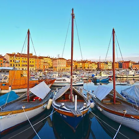 Apartment Fuer 6 Personen Ca 90 Qm In Rovinj, Istrien Istrische Riviera