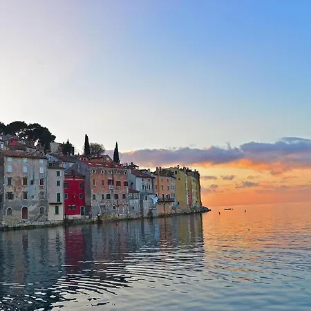 Fuer 6 Personen Ca 90 Qm In Rovinj, Istrien Istrische Riviera Apartment Rovinj